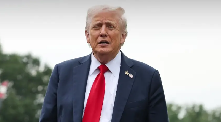Trump akan Naikkan Tarif Mobil Eropa Jadi 25%, Tuduh Eropa Tak Hormati Kesepakatan